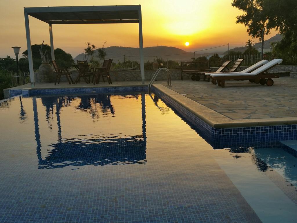 Villa Sealine Pefki  Экстерьер фото